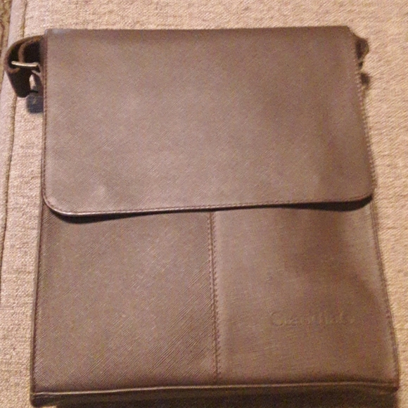 Claudia G genuine leather purses - Picture 3 of 4